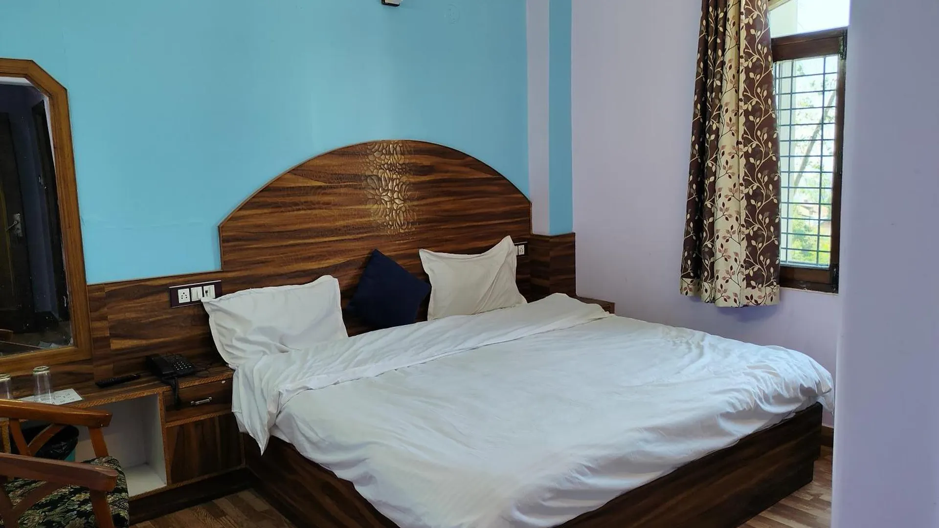 Hotel Tirupati Inn Hill View Shimla
