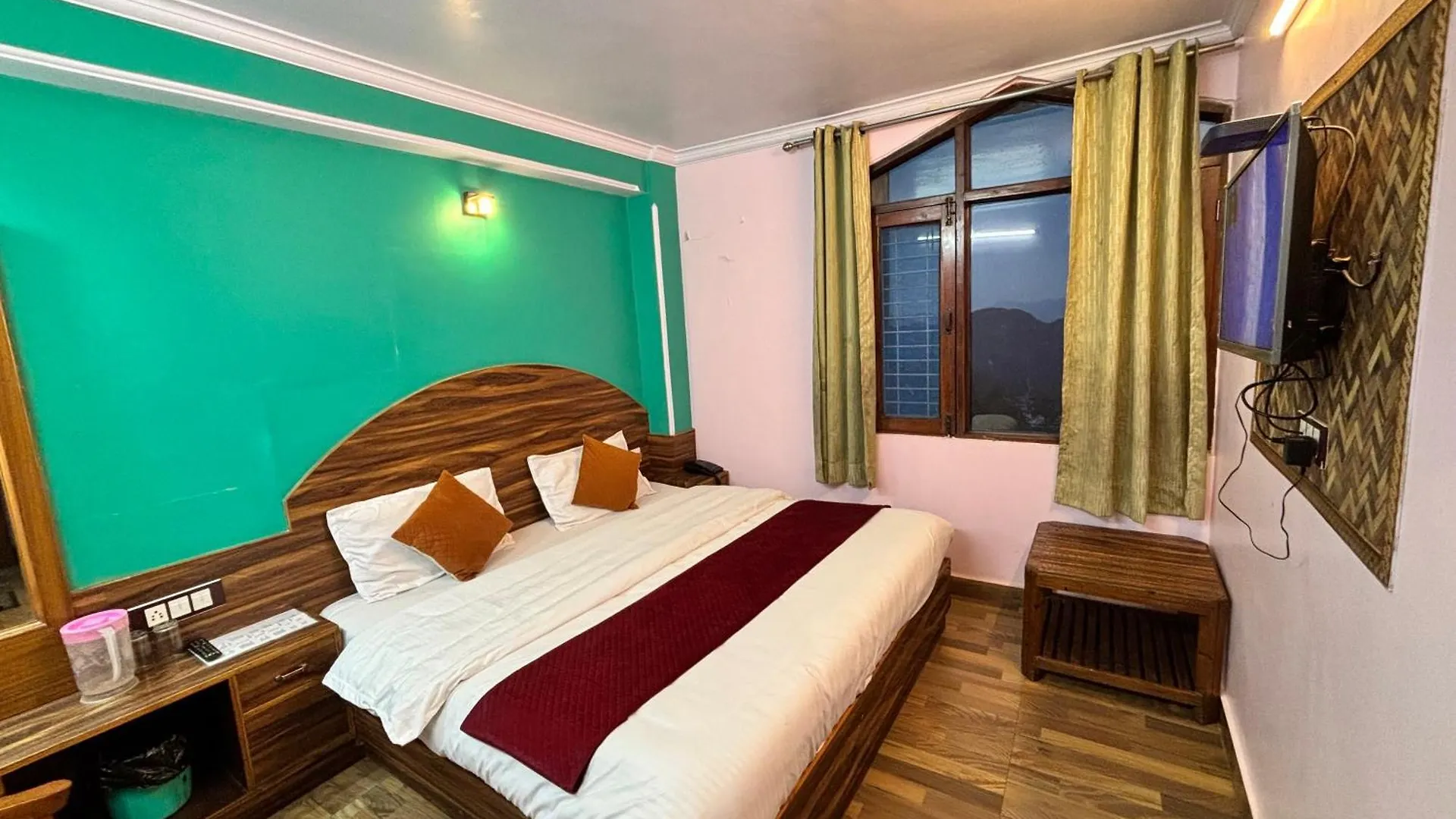 Hotel Tirupati Inn Hill View Shimla 3*,